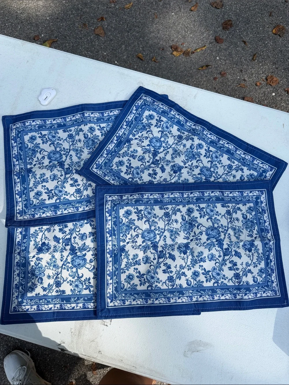 Blue Floral Branches Placemats Set of 4 ，12 x 18 Inch Chinoiserie Table Mats new